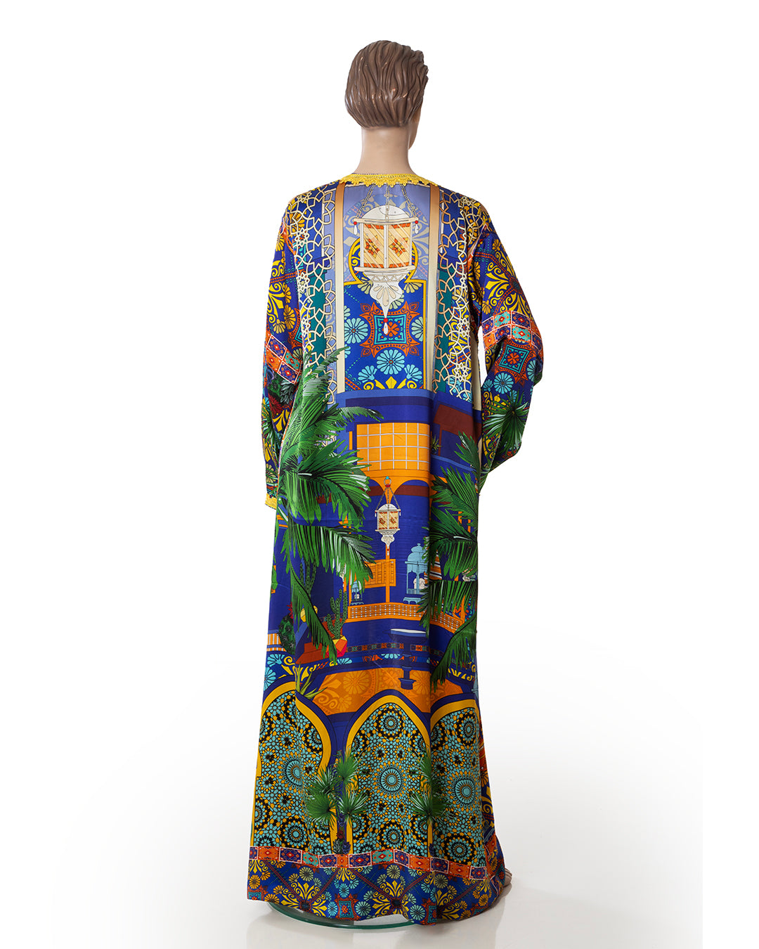 Long-sleeved luxury robe
