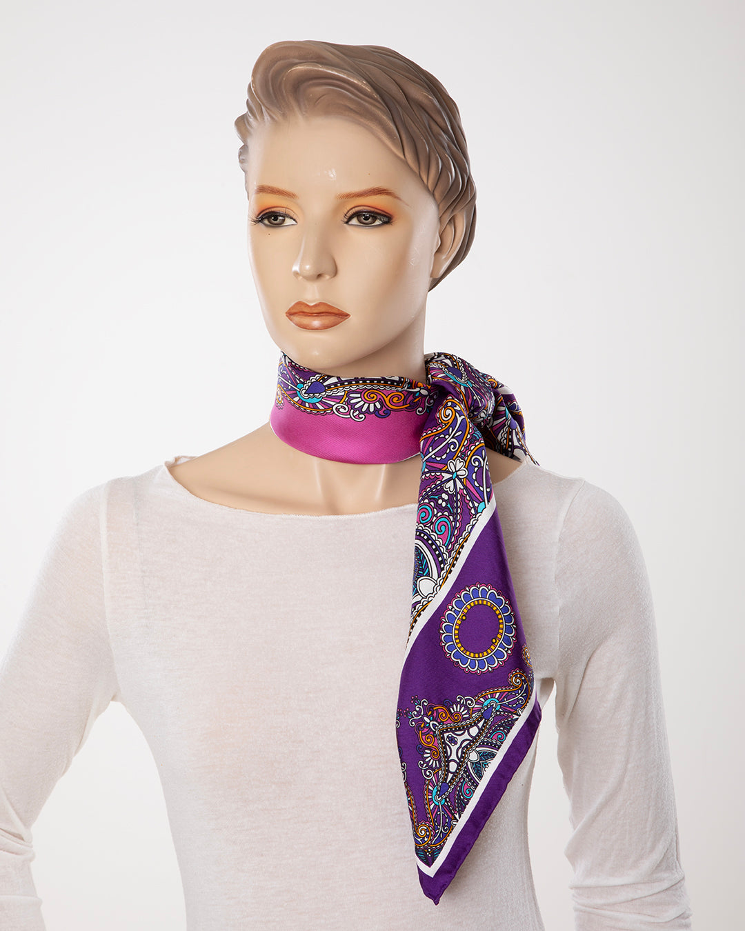Beautiful silk scarf, ideal as a gift