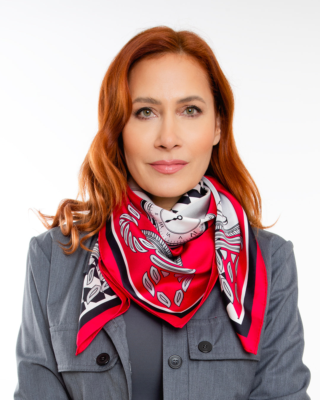 Silk scarf for a delicate and sophisticated look